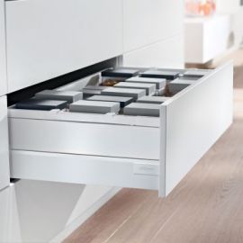 Blum Antaro Pull-Out D Drawer with Gallery and Decorative Elements, 650mm (55.65.80.09) | Drawer mechanisms | prof.lv Viss Online