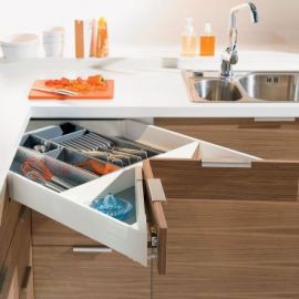 Blum Intivo/Antaro Space Corner Ar Synchromotion, M, 650мм (55.65.80.14) | Мебельная фурнитура | prof.lv Viss Online