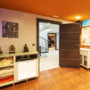 Product alternative photo